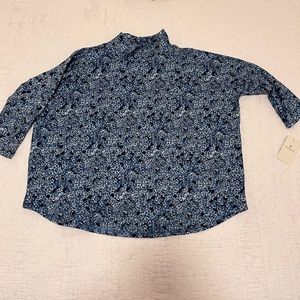 Tuckernuck Hydrangea Pullover